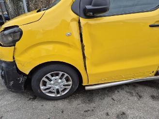 Opel Vivaro 2.0 D picture 11