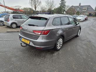 skadebil auto Seat Leon ST 1.6 TDi 2014/6