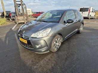 Citroën DS3 1.2 12v picture 3