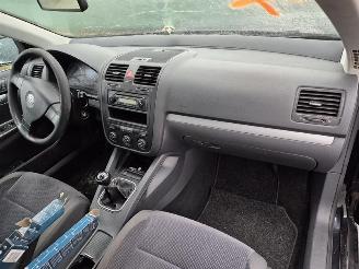 Volkswagen Jetta 1.6 FSi picture 5