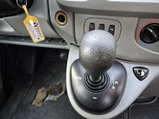 Opel Vivaro 2.5 CDTi DC picture 15