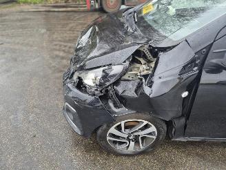 Peugeot 108 1.0 12v picture 8