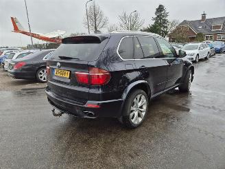 krockskadad bil auto BMW X5 4.8i 2008/6