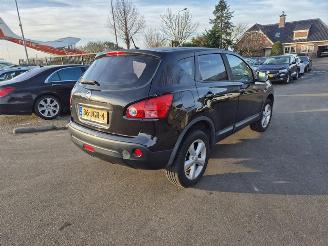 krockskadad bil auto Nissan Qashqai 2.0 16v 2009/5