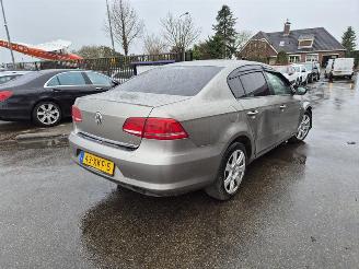skadebil auto Volkswagen Passat 1.6 TDi 2012/6