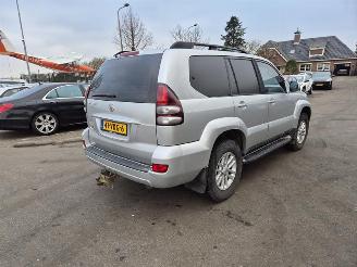 skadebil bedrijf Toyota Landcruiser 3.0 D-4D 2005/9