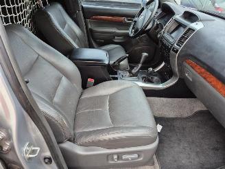 Toyota Landcruiser 3.0 D-4D picture 8