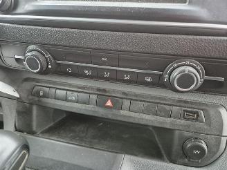 Toyota Proace 2.0 D4D picture 11