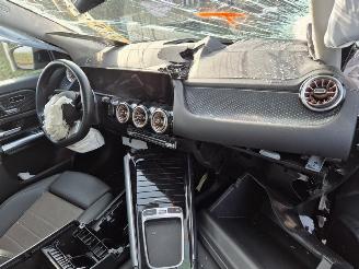 Mercedes EQA 350 4 matic picture 5