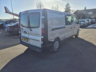 krockskadad bil bedrijf Renault Trafic 1.6 dCi   dc 2016/9