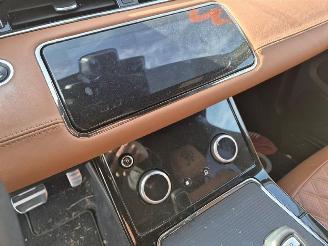 Land Rover Range Rover Evoque P300e picture 6