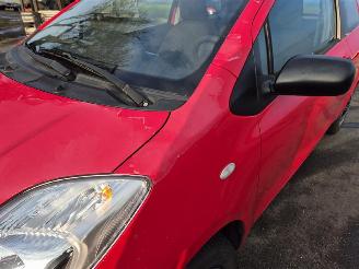 Toyota Yaris 1.0 12v picture 8