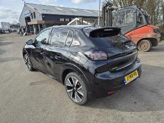 Peugeot 208 e picture 2