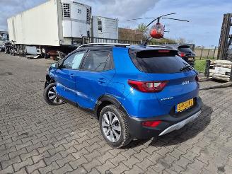 Kia Stonic 1.0 Hybrid picture 2