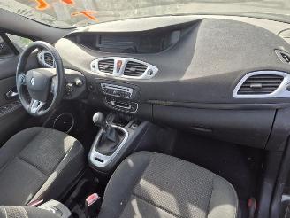 Renault Scenic 1.6 16v picture 5
