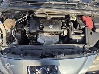 Peugeot 308 1.6 VTi picture 9