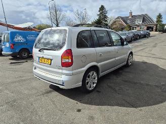 krockskadad bil auto Opel Zafira 2.0 16v Turbo OPC 2002/5