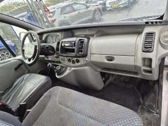 Renault Trafic 1.9 dCi picture 8