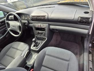 Audi A4 1.6 picture 5