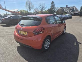 Vaurioauto  passenger cars Peugeot 208 1.2 Vti 2019/6