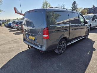 krockskadad bil bedrijf Mercedes Vito 116 CDi 2017/12