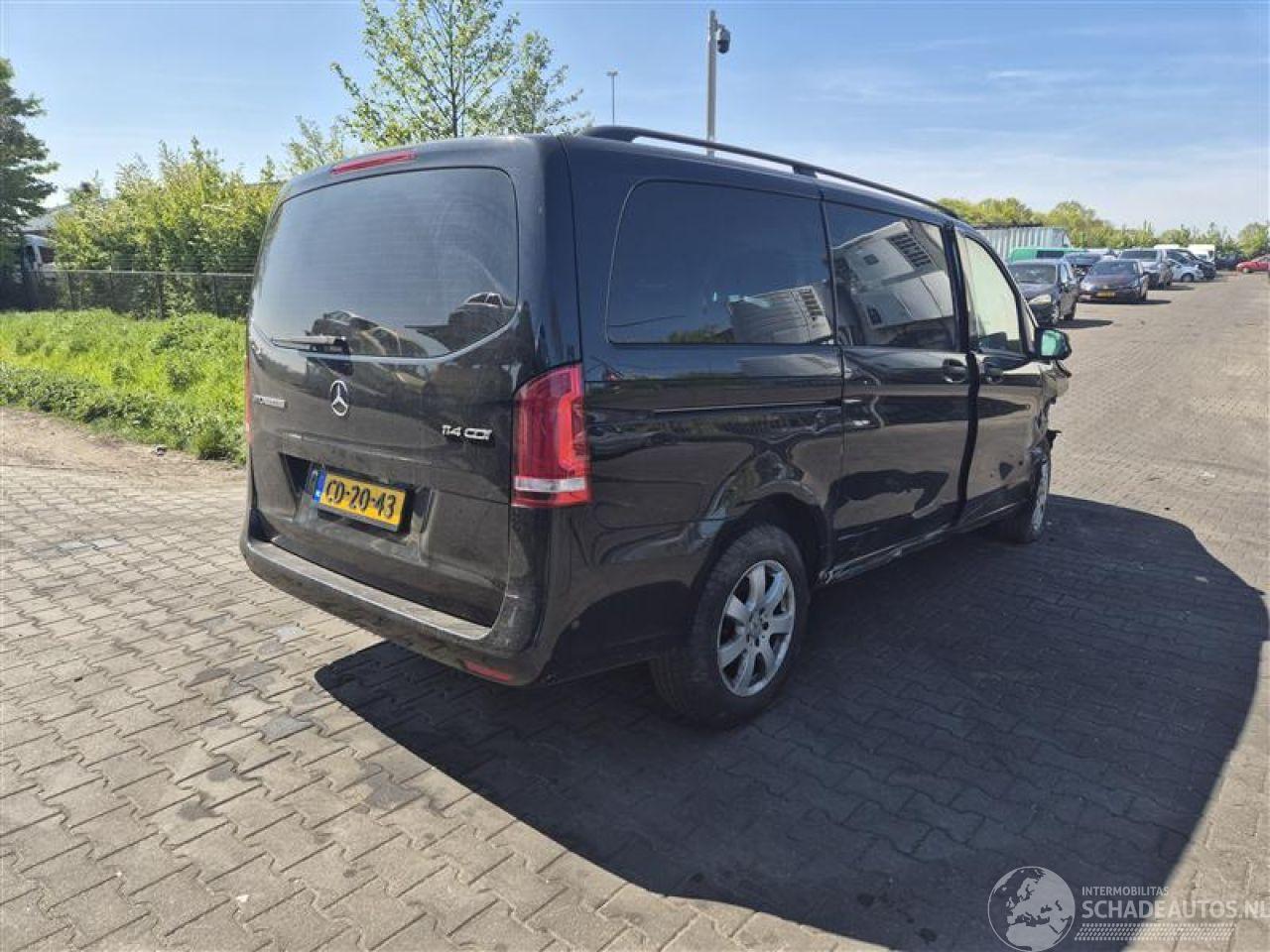Mercedes Vito 