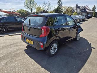 Schadeauto Kia Picanto 1.0 12v 2021/1