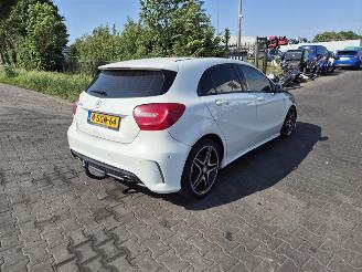 Vrakbiler auto Mercedes A-klasse 0180 2012/11