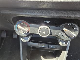 Kia Picanto 1.0 DPI picture 10
