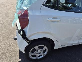 Kia Picanto 1.0 DPI picture 8