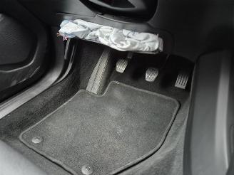 Volvo V-40 D2 picture 11