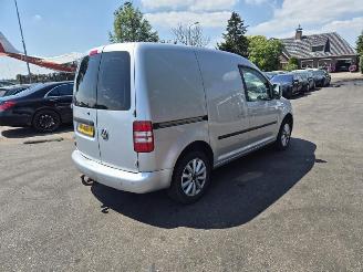 krockskadad bil bedrijf Volkswagen Caddy 2.0 TDi 2014/9