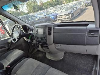 Volkswagen Crafter 2.0 BiTDi Bakwagen picture 12