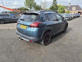 skadebil auto Peugeot 2008 1.2 VTi 2016/8