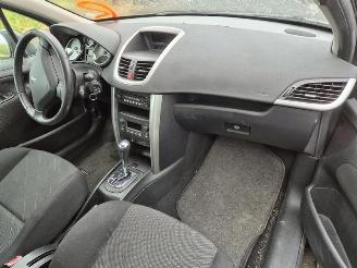Peugeot 207 1.6 Vti picture 5