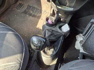 Chevrolet Spark 1.0 BiFuel picture 7