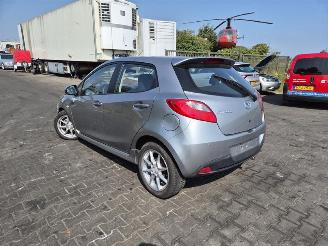 Mazda 2 1.5 16v picture 2