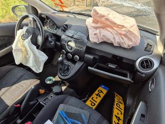 Mazda 2 1.5 16v picture 5