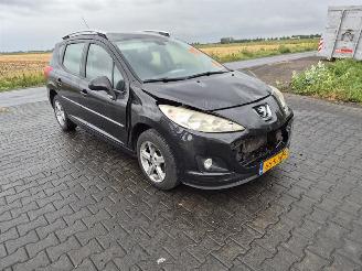 Peugeot 207 SW 1.4 Vti picture 4