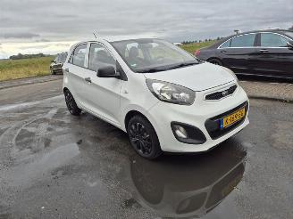 Kia Picanto 1.0 12v picture 4