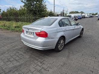 rozbiórka samochody osobowe BMW 3-serie 318d 2010/1