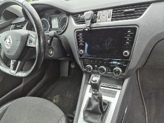 Skoda Octavia Combi 1.6 TDi picture 8