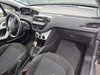 Peugeot 208 1.2 Vti picture 7