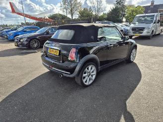 krockskadad bil auto Mini Cooper Cabrio 1.6 16v 2004/7