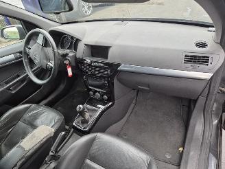 Opel Astra STATION WAGON 1.7 CDTi picture 7