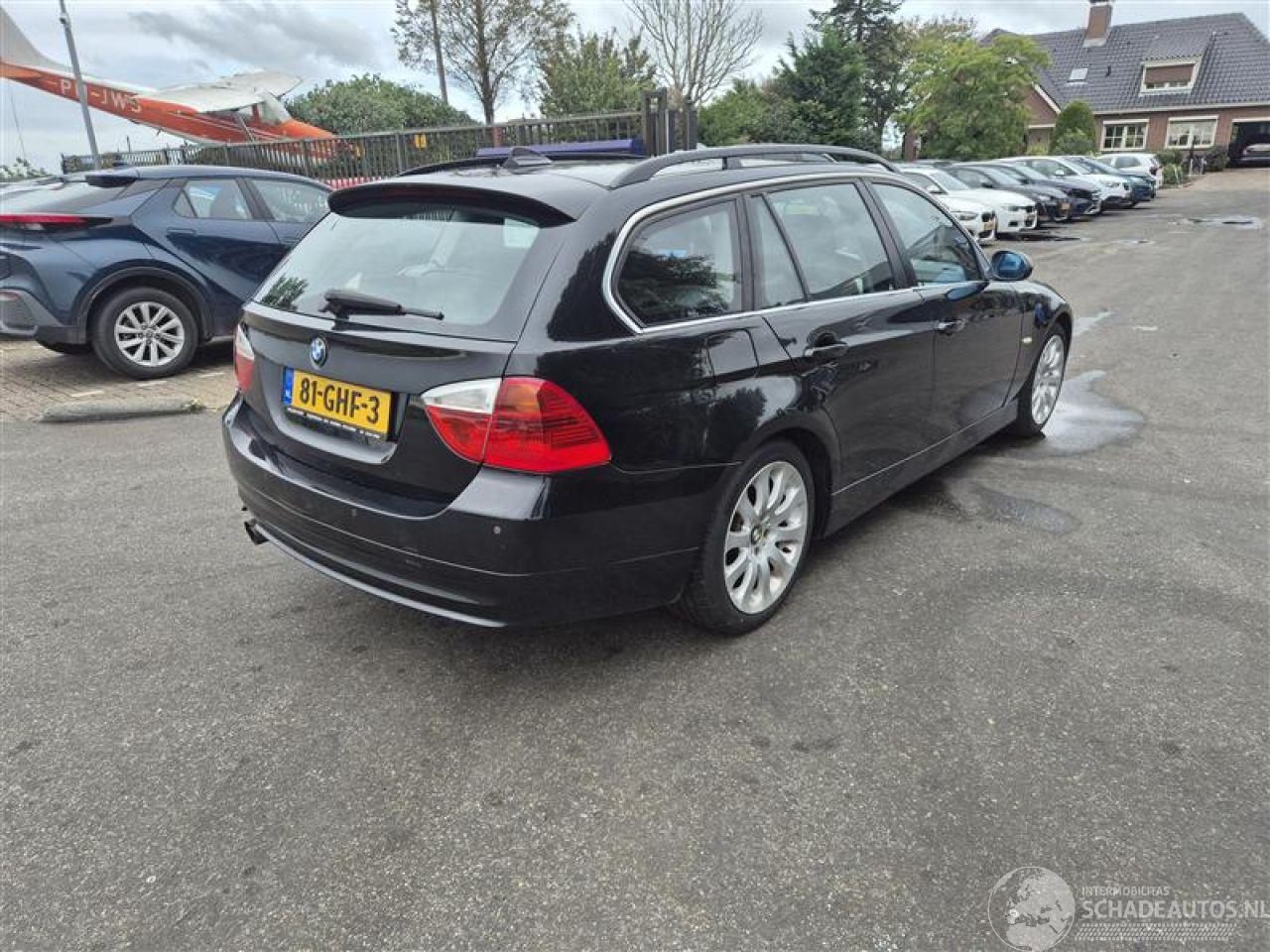 BMW 3-serie 325i Touring