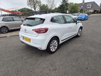 krockskadad bil auto Renault Clio 1.0 TCe 2020/11