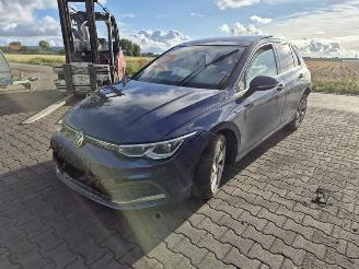 Volkswagen Golf 1.5e TSi picture 3