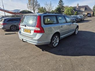 Uttjänta bilar auto Volvo V-70 D5 2010/5