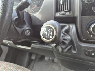 Peugeot Boxer 2.2 HDi picture 8